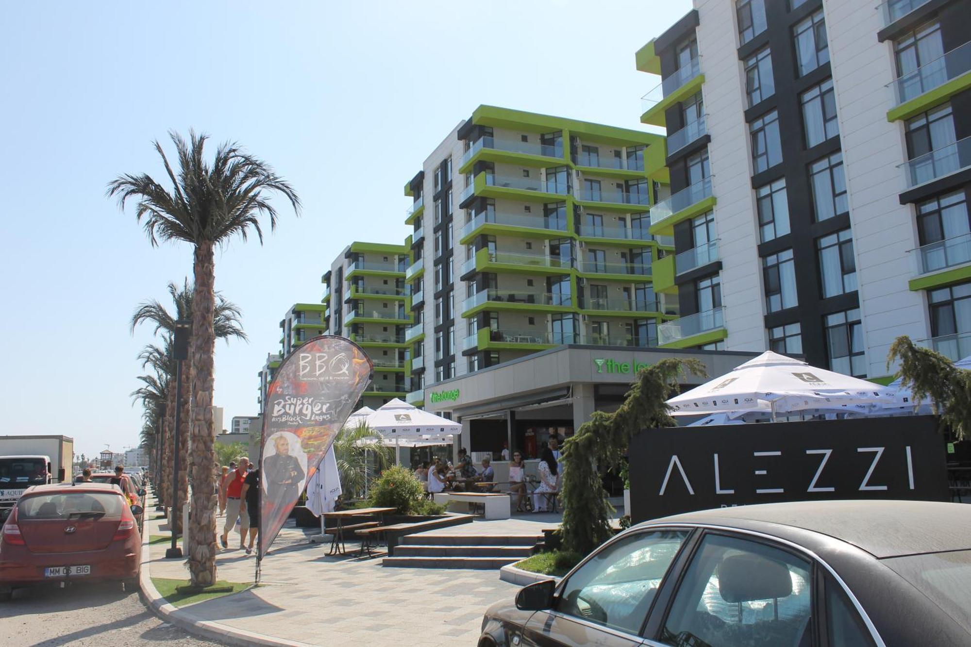 On Beach-Mamaia Residence Năvodari Exteriör bild