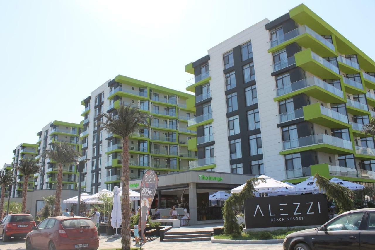 On Beach-Mamaia Residence Năvodari Exteriör bild